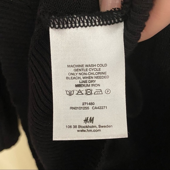 H&M size 6 fancy black knit top with sparkling trim - Picture 11 of 12